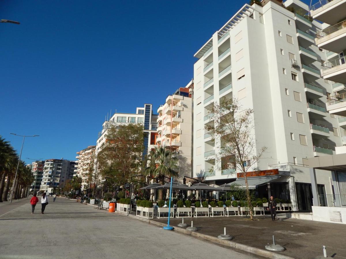Modern Spacious 1 Bedroom Flat Next To The Beach Vlorë Exterior foto